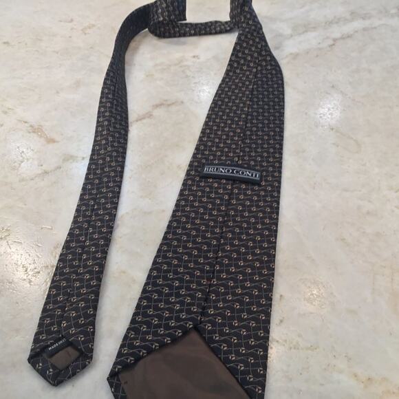 BRUNO CONTE SILK TIE - Picture 6 of 10